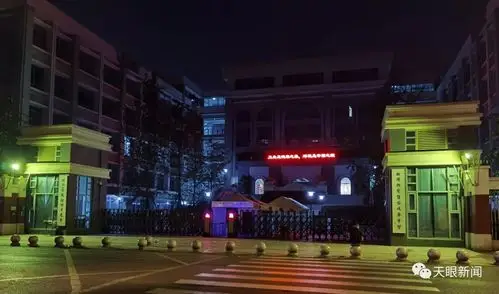 关于成都49中或许大家更期待2017年四川警方的那版通报