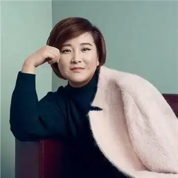 诚信合作 透明公开请联系明星贾玲经纪人朱磊:i58-io69-6499(同步微信