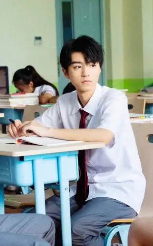 王俊凯×《我是班主任》截修×cr:logo