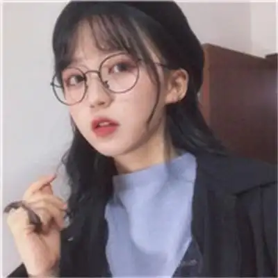 戴眼镜的可爱女生头像真人超好看女生卖萌微信头像图片