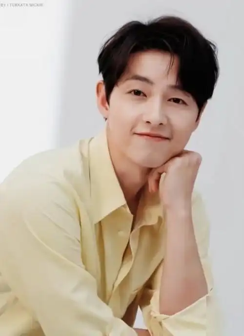 宋仲基自拍太好笑了