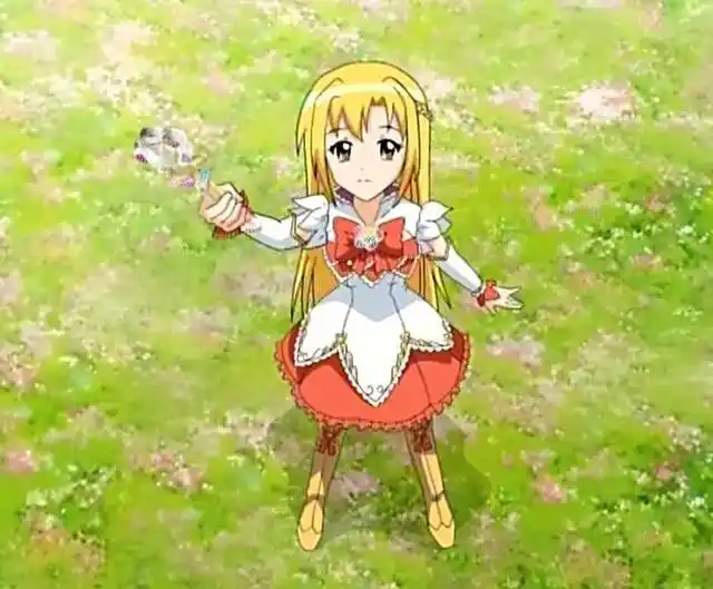 巴啦啦小魔仙:小蓝的历代改版造型,真人版和动漫版你更喜欢哪个