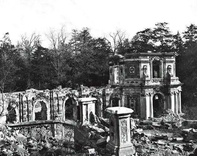 1870年,未被摧毁前,圆明园最后的黑白老照片