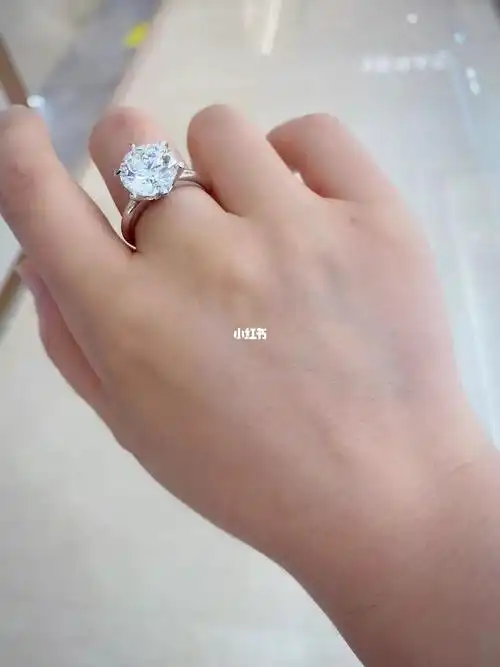 五克拉钻戒上手参考