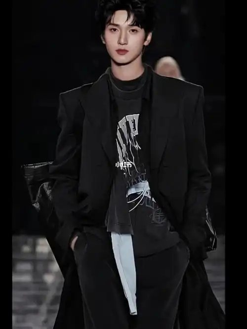 纪梵希快找严浩翔代言