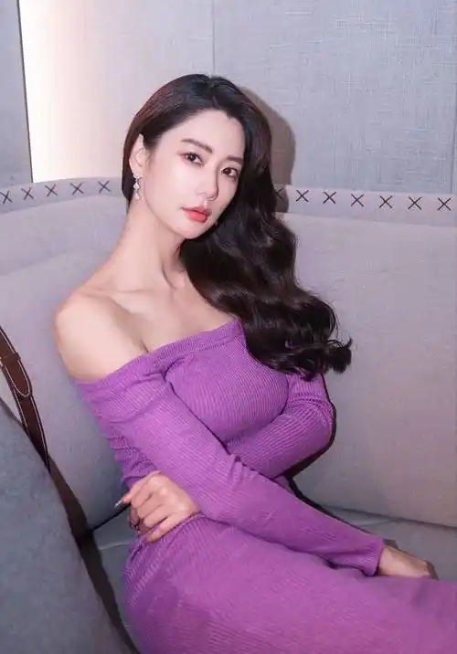 克拉拉,高贵优雅