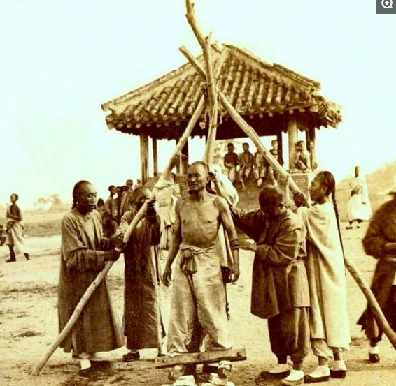 图说历史-清朝的绞刑,犯人们的真实写照