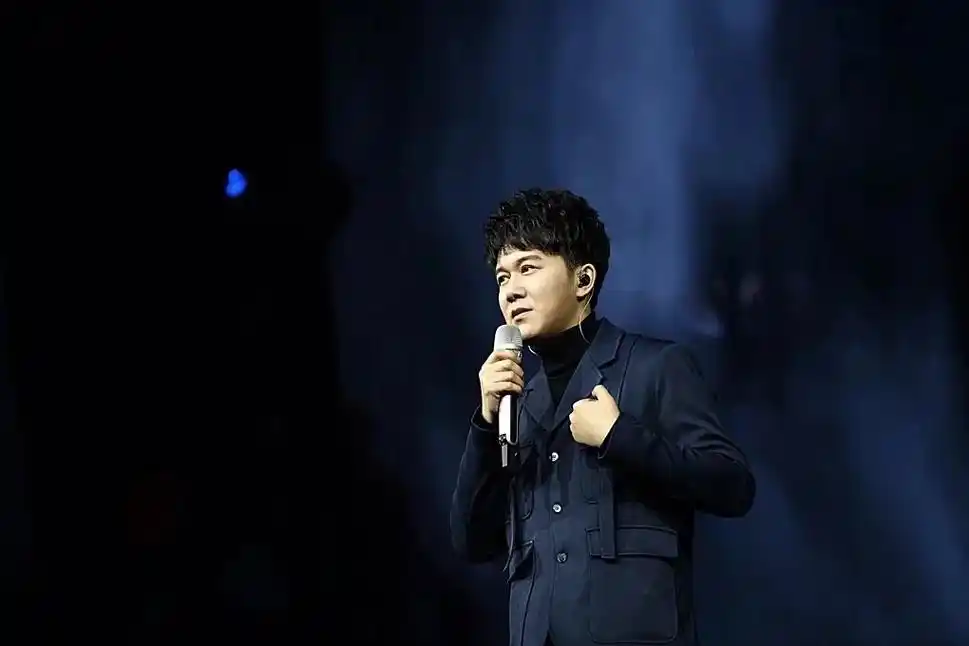 巡演 #我的好兄弟 #高进  上次没机会去哈尔滨 没想到要 - 抖音