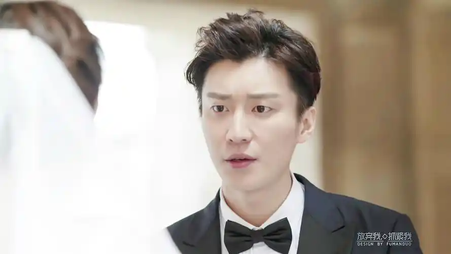 乔任梁《放弃我抓紧我》剧照图片桌面壁纸