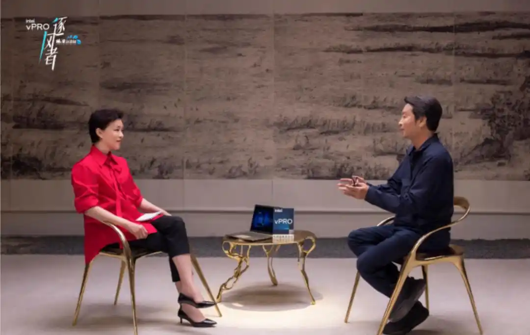 《杨澜访谈录》逐风者第三季|对话刘震云:真正的写作不在书桌前