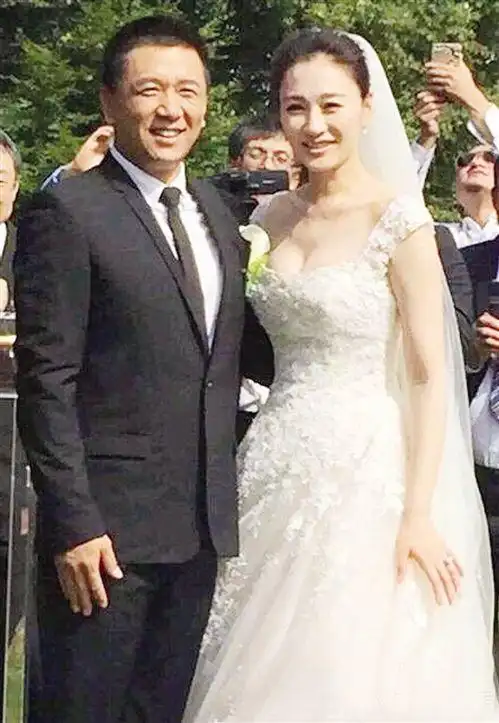 李小冉现在老公是谁