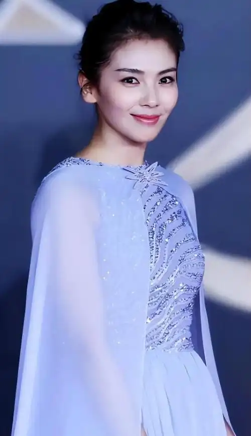 68刘涛走光事件引发热议,公众期待明星保持形象与尺度平衡