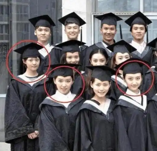 同样是一个大学宿舍,为何景甜和郑爽零互动?阚清子的回答绝了!