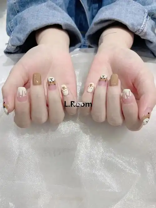 2021秋冬显白美甲