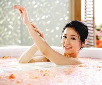 林心如拍广告不容易 15公斤牛奶终大功告成(图)