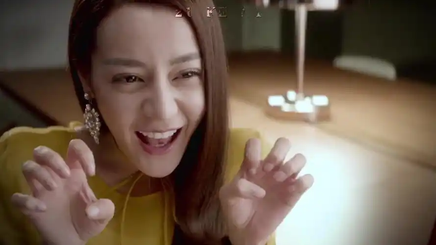 21克拉 "找工作是你的谎言" #迪丽热巴 #反方向的钟