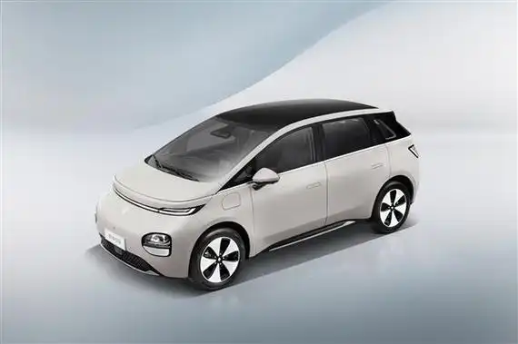 宝骏云朵纯电动车实车曝光