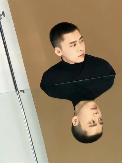 寸头大帅哥李易峰谁不爱