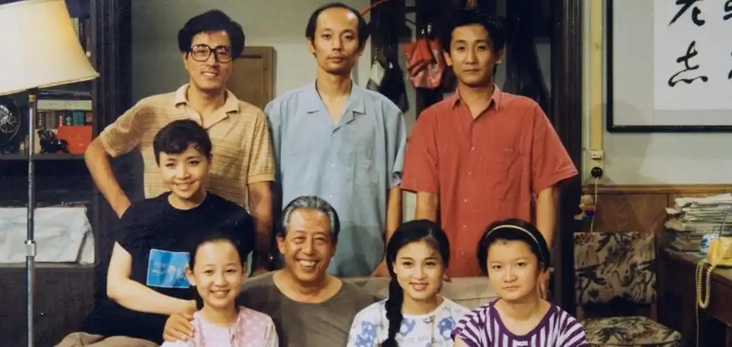 《我爱我家》情景喜剧的巅峰,梁左的编剧一流,葛优的客串经典