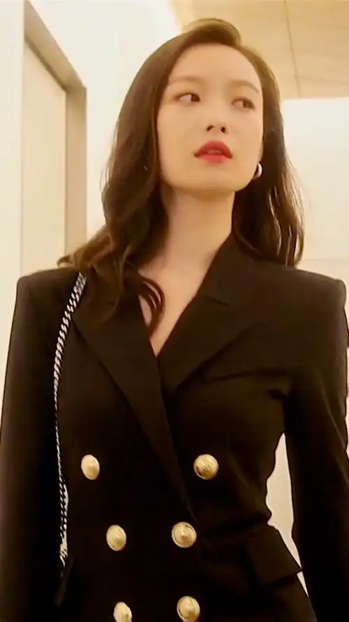 倪妮姐姐穿西装太帅气啦