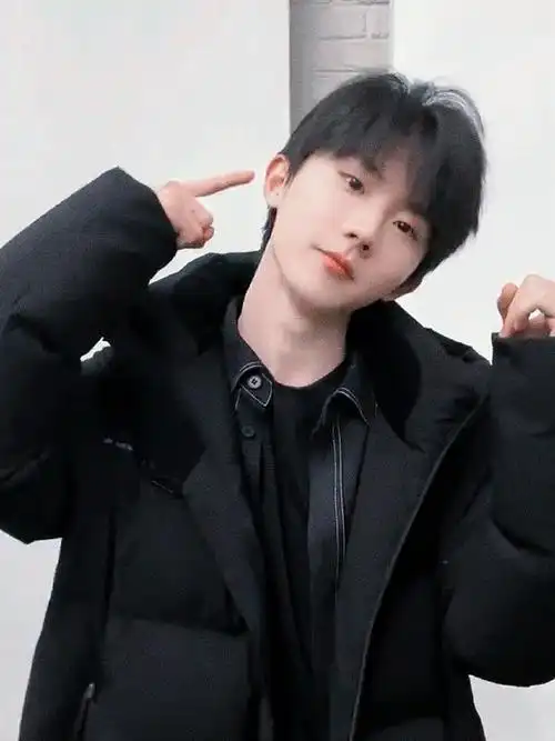 马嘉祺叁重楼暨出道四周年演唱会