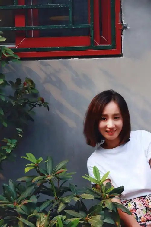 演员董晴图片董晴户外日系写真图片