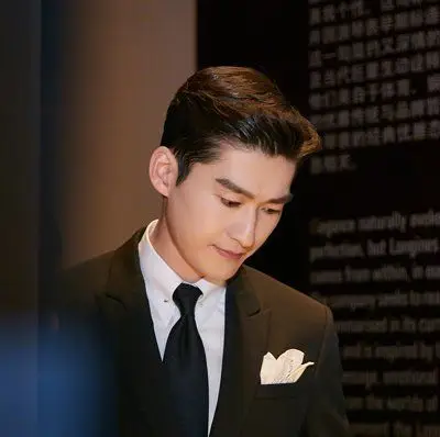 张翰登ok精彩封面时尚感爆棚五款张翰潮男刘海短发发型4