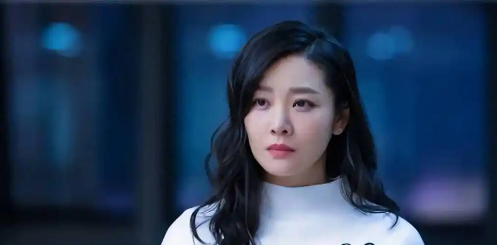 王维维:与张嘉译多次出演夫妻却反响平平,被张国立相中一炮而红_作品