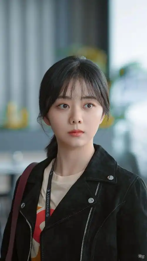 谭松韵 x 程霄 | 向风而行|谭松韵_新浪新闻