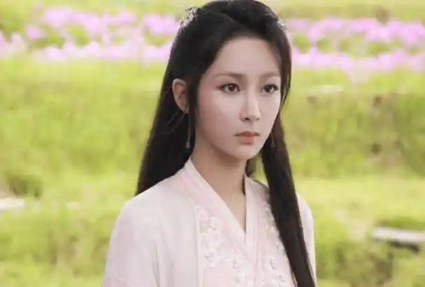 杨紫在《香蜜》的荡秋千是咋拍出来的?看到幕后花絮,笑到胃疼!