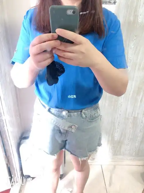 图一去年夏天的我,估计160斤左右,本人身高176