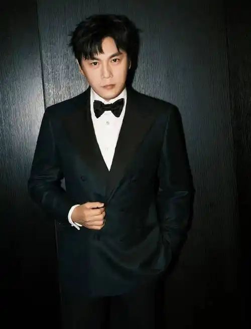 演员动态周报 | 秦昊杨幂《哈尔滨一九四四》,迪丽热巴金世佳《利剑