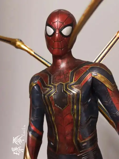 hottoys钢铁蜘蛛侠战损重涂