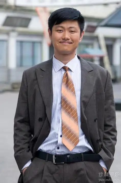 神秘人质热播赵荀调转戏路成滑头