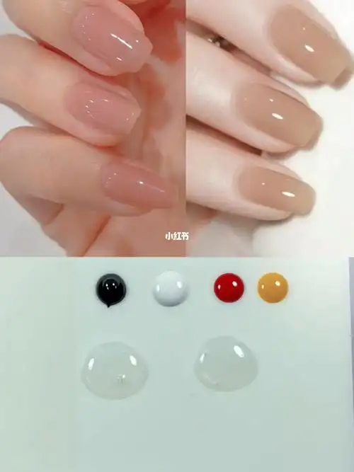 玉脂裸茶色和果冻粉色美甲调色