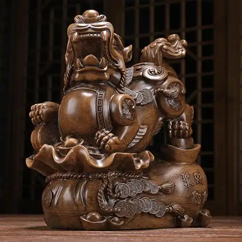 方法四:去庙里请师傅开光,因为貔貅开光不同于财神,石麒麟等,麒麟雕刻