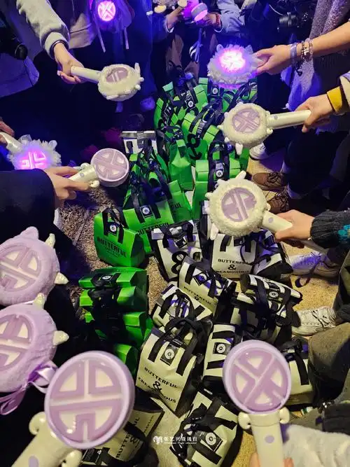 240321 |@qeelin官方微博高珠展 ——张艺兴逆应援 part.