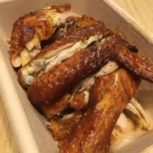 推荐试试烤蟹肉棒和烤猪颈肉【地址】:龙岗区布吉翔鸽路万象汇1楼y