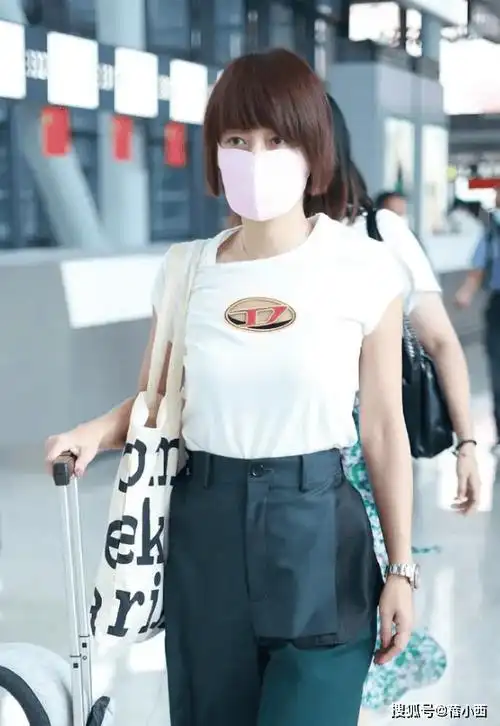 马伊琍离婚了又怎样?剪了新刘海照样美成少女样,未修图状态太好