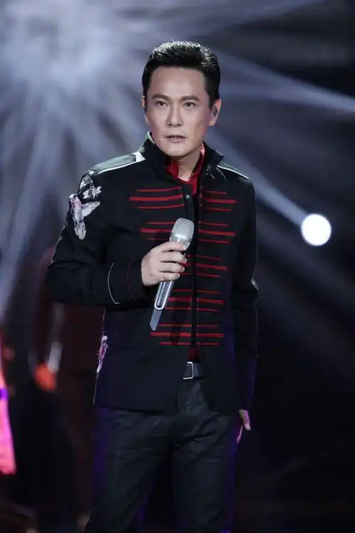 张信哲个人资料,张信哲,本文共(2707字)