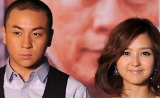 最有趣的是,释小龙和杨丽晓小时候就相识,两人还曾一起出演过电视剧