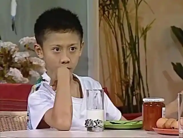 民族歌手刘星个人资料 演员刘星个人资料简介 - 歌词译