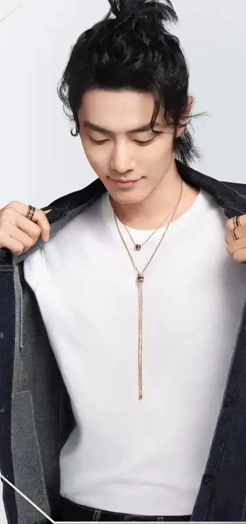 肖战#高马尾太爱了#肖战 宝诗龙