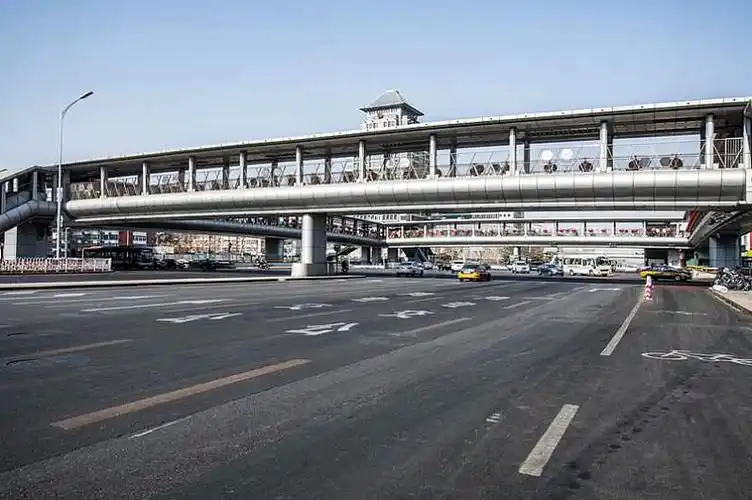 北京市中关村一号桥人行天桥