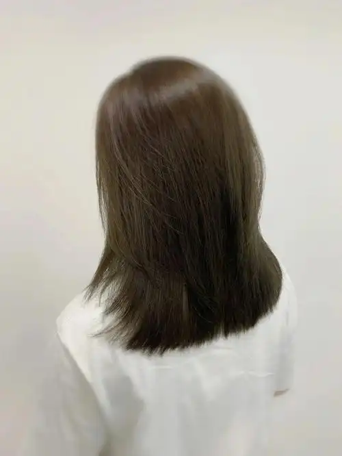 冷棕色|||不用褪不用漂的网红发色.