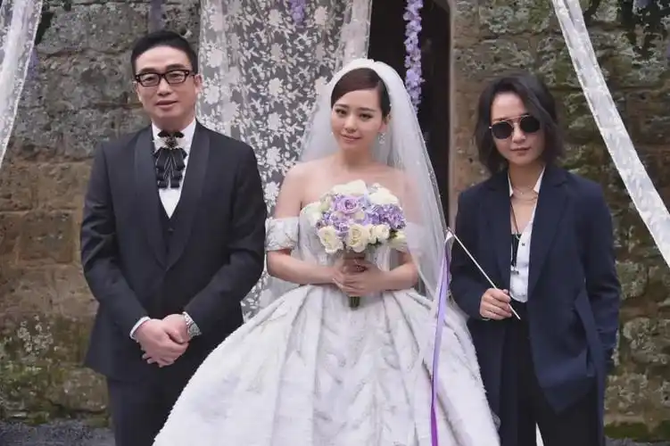 张靓颖陈秋莳恋情曝光,男方曾是婚礼伴郎,这次遇见良人了|冯轲|王铮亮