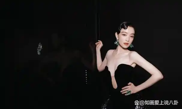 近日,倪妮参加了在上海举办的时尚文化颁奖典礼,给公众留下了深刻的