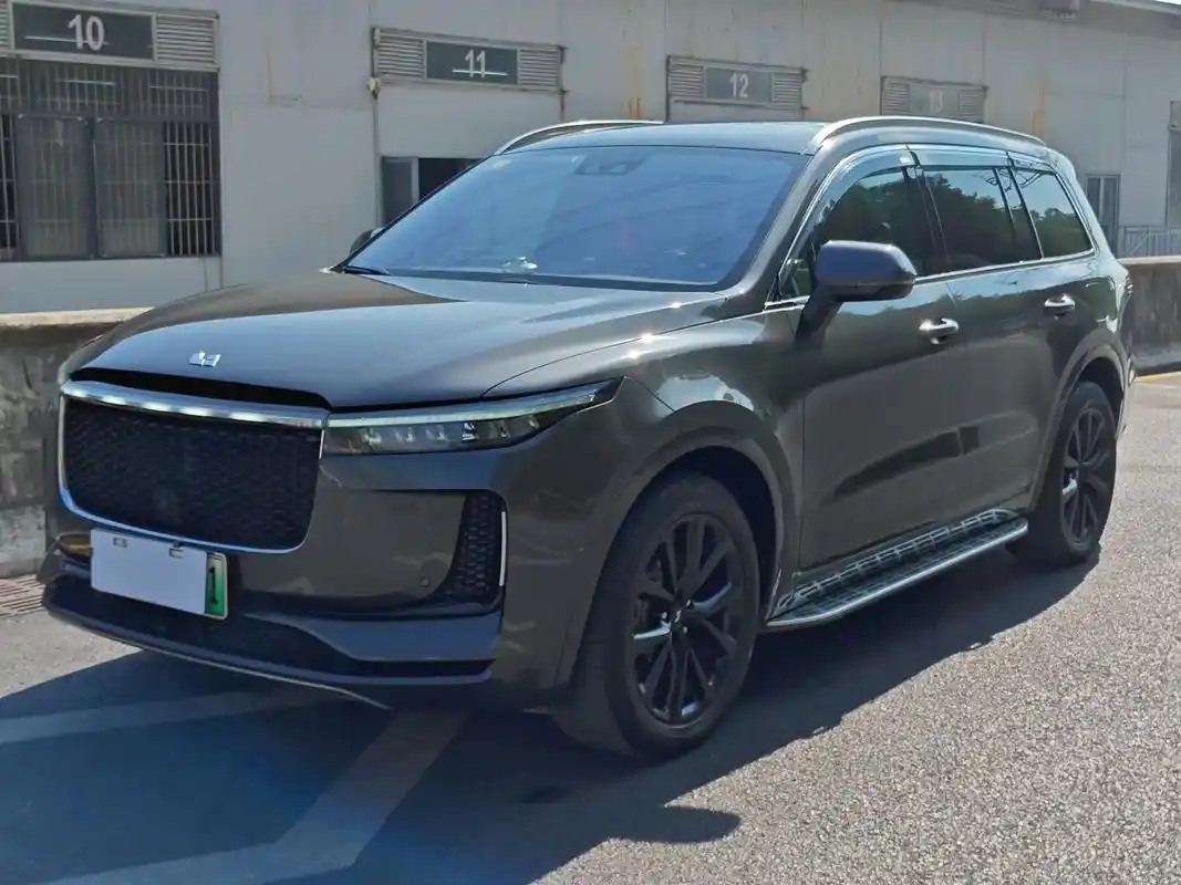 理想one 六座版.最新到店21年上牌20款理想one 六座