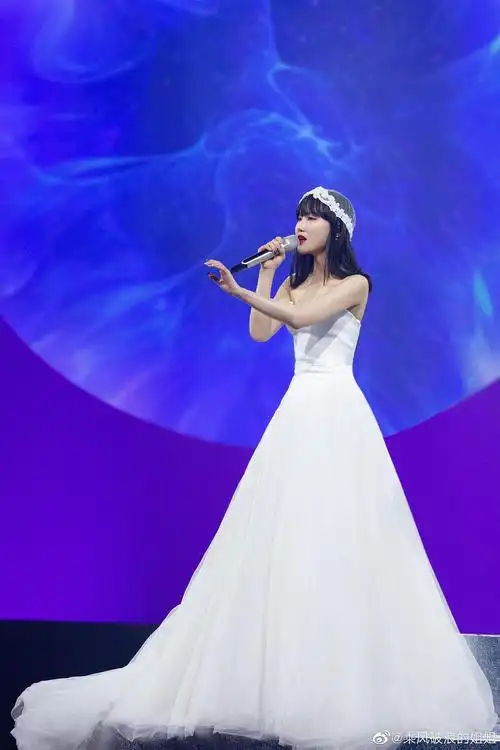 点击就看黄龄实锤自己是1