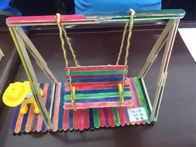 田家学校举办假期小发明,小手工作品展